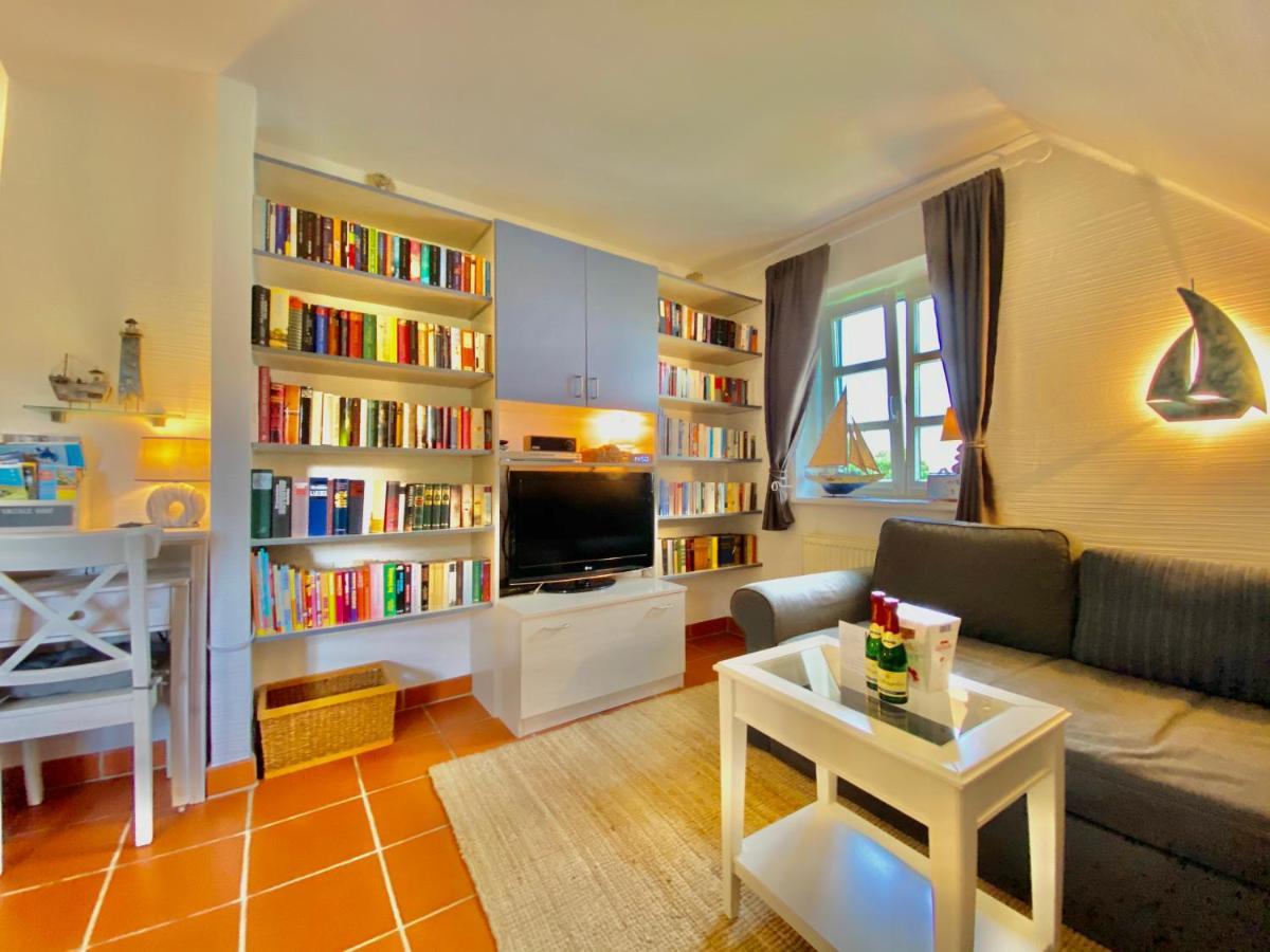 Strandnahe Ferienwohnung Ruegen Dranske Luaran gambar