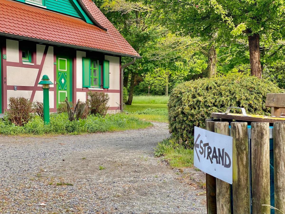 Strandnahe Ferienwohnung Ruegen Dranske Luaran gambar